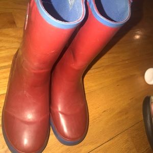 Size 1 red LL bean rubber boots